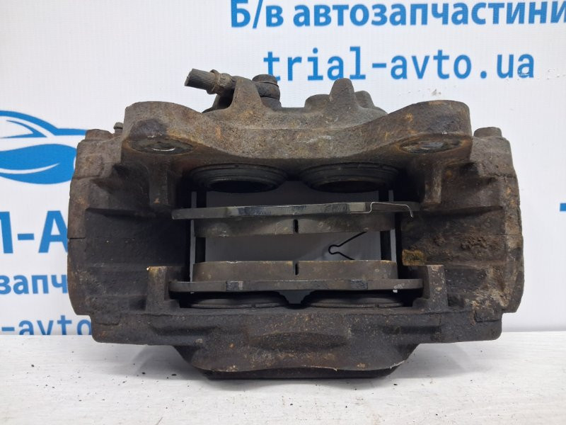 Суппорт передний правый Mitsubishi Pajero Wagon 4 3.2 ДИЗЕЛЬ 4M41 2006 (б/у) Киев - изображение 4