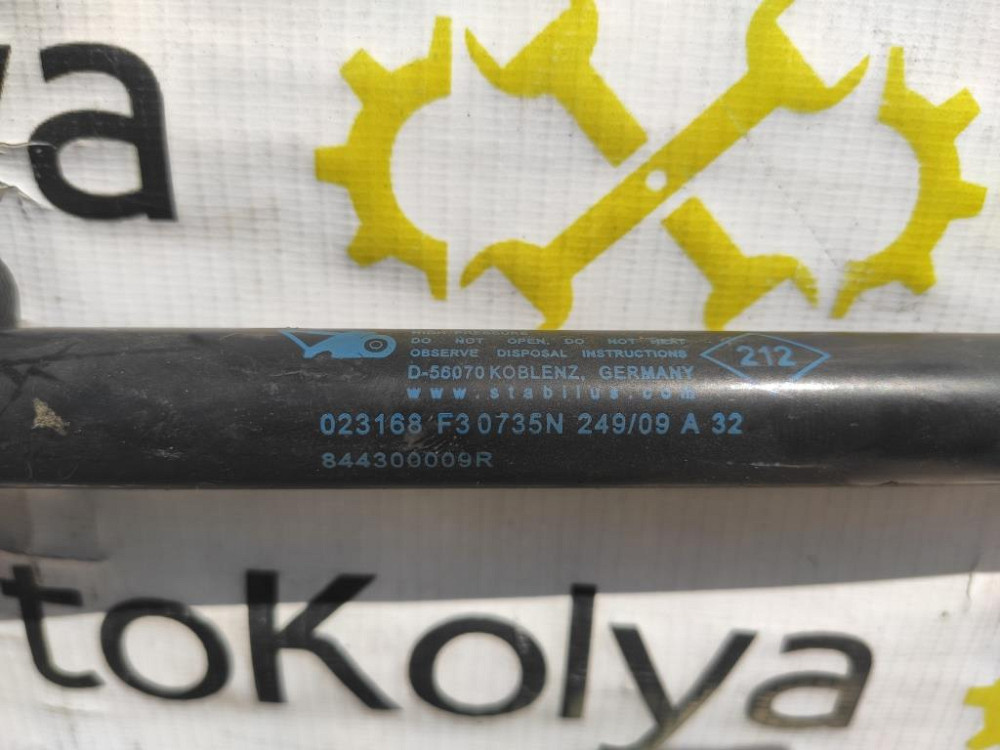 Амортизатор крышки багажника Renault Megane III 2009-2016 (844300009R) Ковель - зображення 1