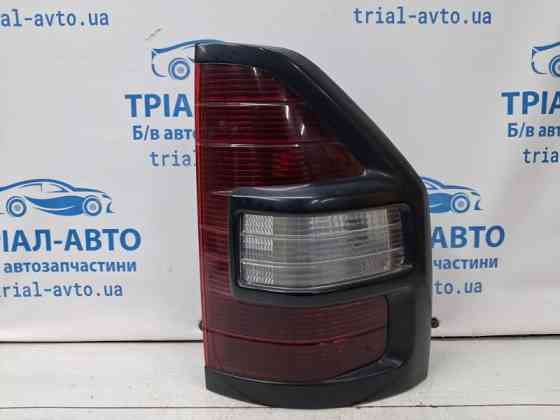Фонарь задний внешний правый Mitsubishi Pajero Wagon 3 3.2 ДИЗЕЛЬ 4M41 1999 (б/у) Киев