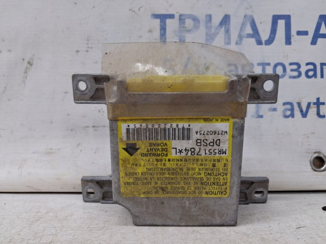 Блок AIRBAG Mitsubishi Pajero Wagon 3 3.2 ДИЗЕЛЬ 4M41 1999 (б/у) Киев - изображение 1