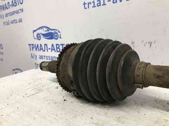 Привод передний правый Mitsubishi Pajero Wagon 4 3.2 ДИЗЕЛЬ 4M41 2006 (б/у) Киев