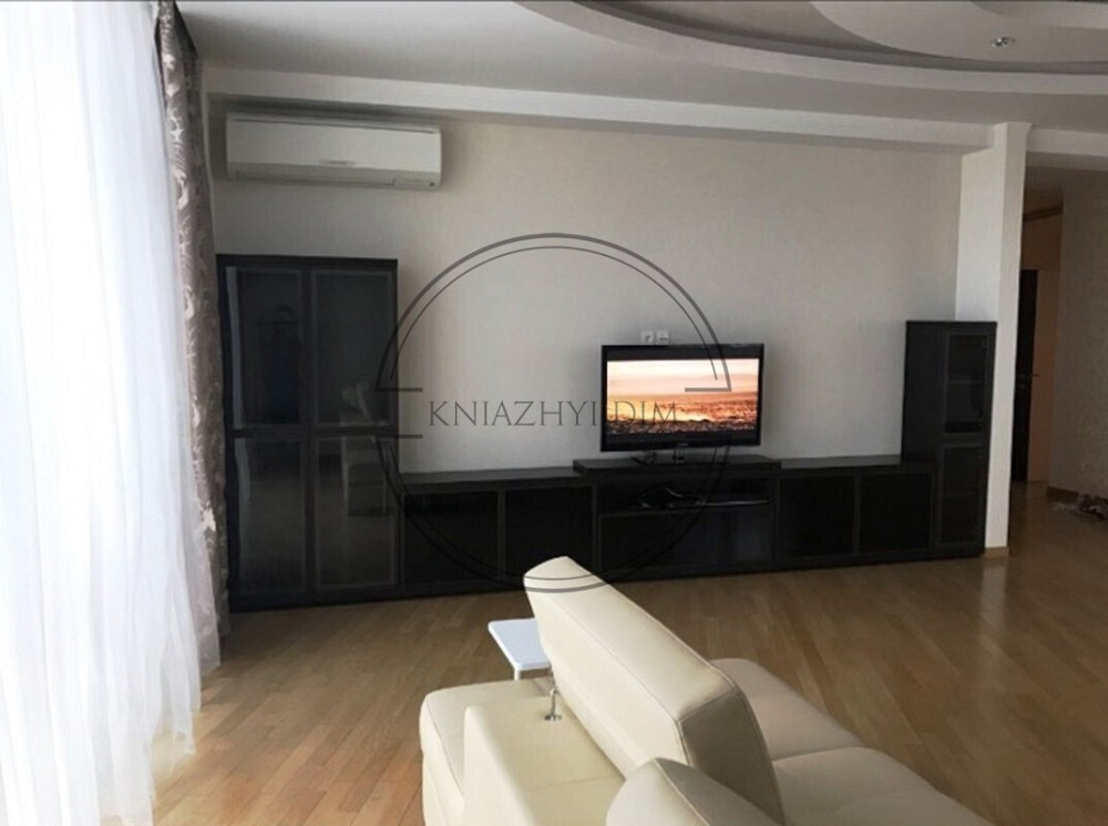 Просторная 3-х к. кв. в ЖК Триумф, ст. м. Выдубичи. № 21105134 Киев - изображение 11