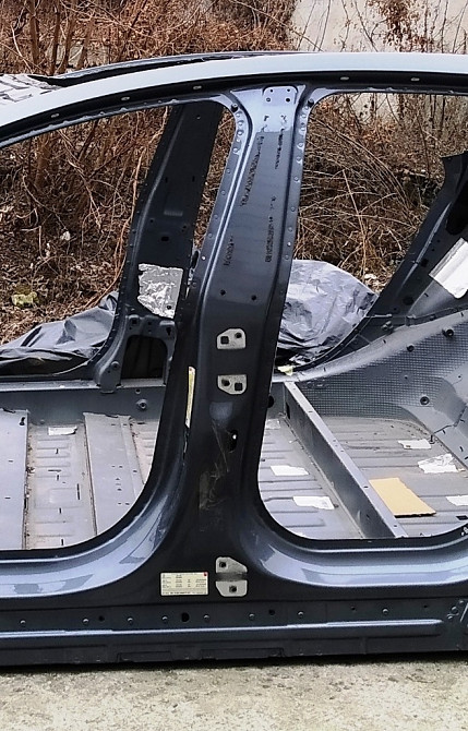 Кузовная панель левой стойки B (средней) в сборе (наруж сред внутр части) Tesla model S, model S Киев - изображение 1