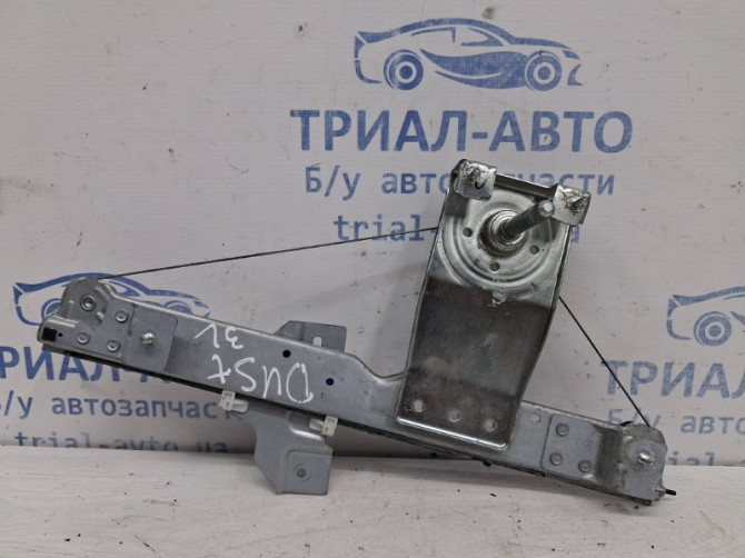 Стеклоподъемник задний левый (ручной) Dacia Duster HS 1.5 DIESEL K9K 2010 (б/у) Киев - изображение 1