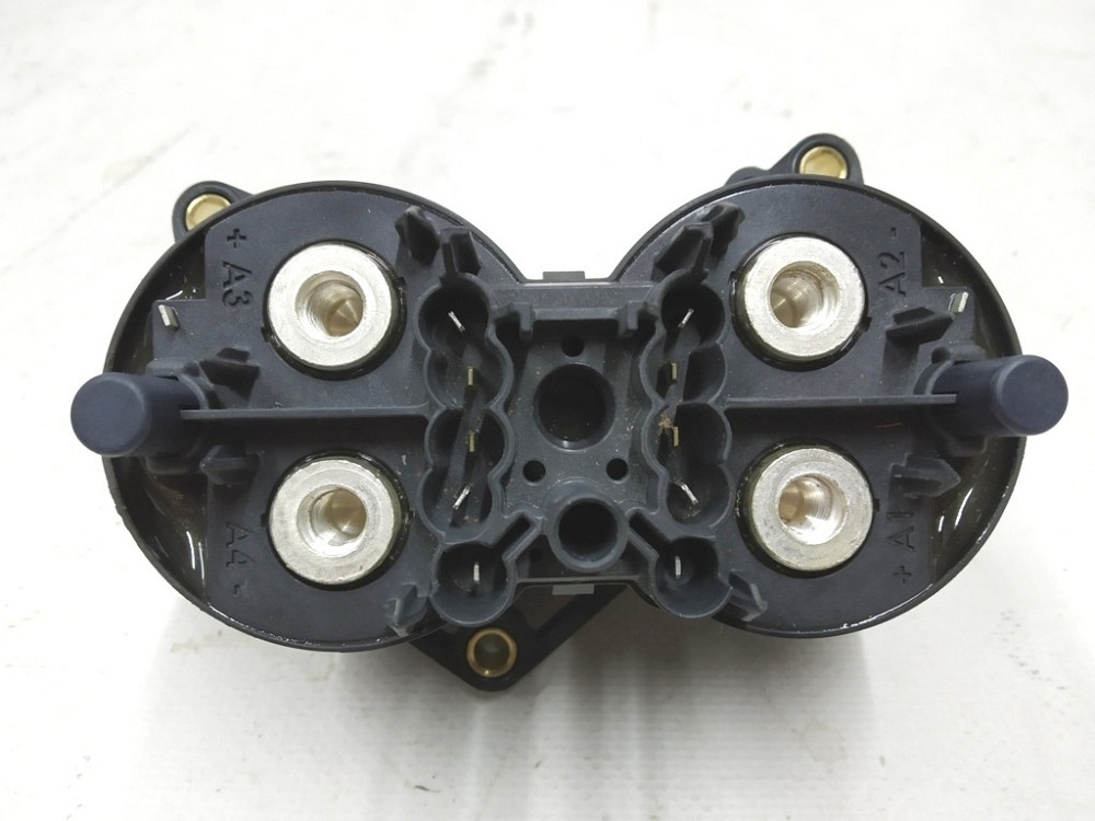 Контактор зарядки основной батареи сдвоенный STD PLS Tesla model 3 model Y 1095145-00-J Київ - зображення 3