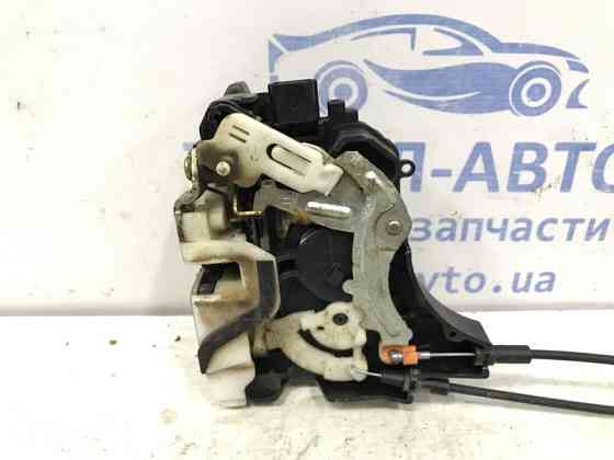 Замок двери задний правый Mitsubishi L200 KB 2.5 ДИЗЕЛЬ 4D56U 2006 (б/у) Київ