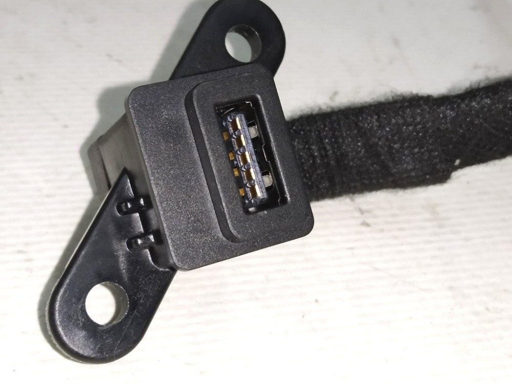 Кабель USB бардачка Tesla model 3, model Y 1083340-00 Київ - зображення 2