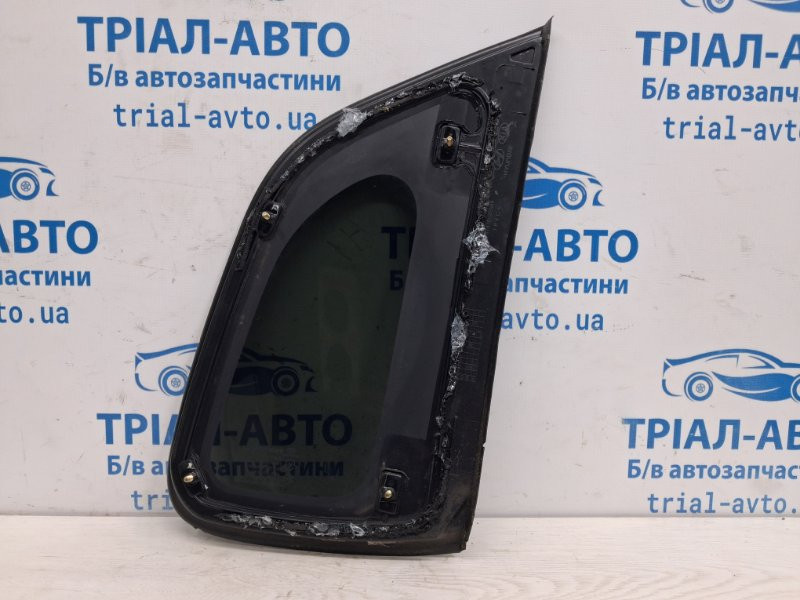 Стекло в кузов заднее левое Hyundai Tucson JM 2.0 БЕНЗИН G4GC 2004 (б/у) Киев - изображение 3