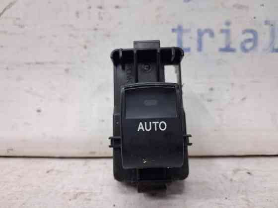 Кнопка стеклоподъемника Toyota Auris E150 1.6 БЕНЗИН 1ZRFAE 2006 (б/у) Киев