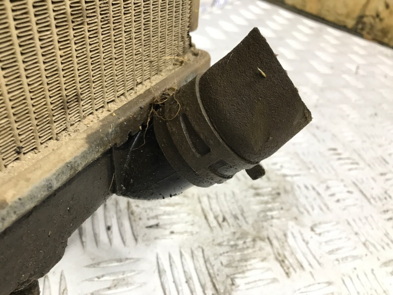 Радиатор основной Mitsubishi Pajero Wagon 4 3.2 ДИЗЕЛЬ 4M41 2006 (б/у) Київ - зображення 4