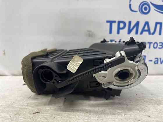 Дефлектор обдува Jeep Cherokee KL 3.2 БЕНЗИН EHK 2013 (б/у) Київ