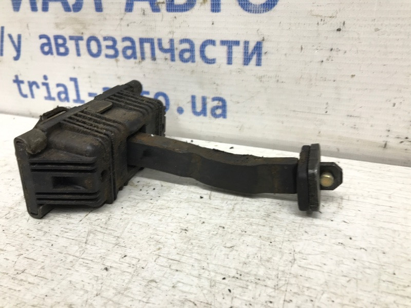 Ограничитель двери задний левый Toyota Avensis 2002-2010 6863005040 (Арт. 31195) Киев - изображение 3