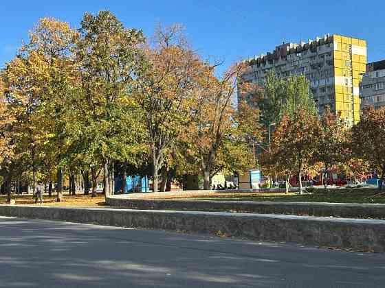 Здам в оренду 3к квартиру Бульвар Слави в гарному житловому стані Днепр