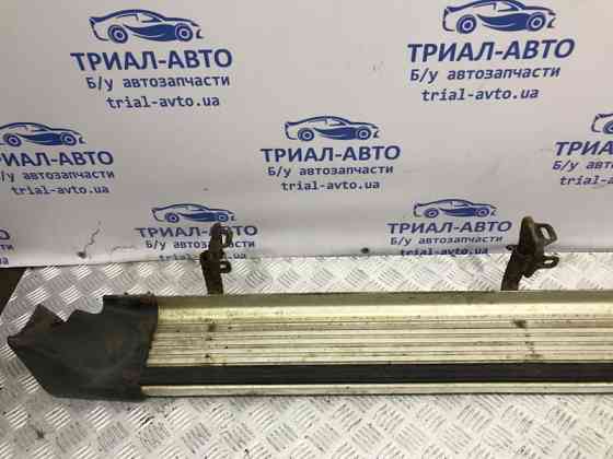 Подножка Mitsubishi Pajero Sport K9 2.5 DIESEL 4D56 МКПП 1996 прав. (б/у) Киев