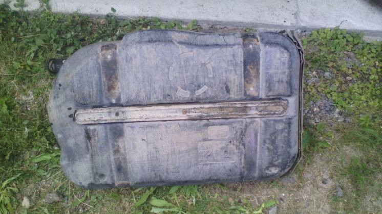 Бак пластиковий б/в Опель Рекорд седан Винница - изображение 2