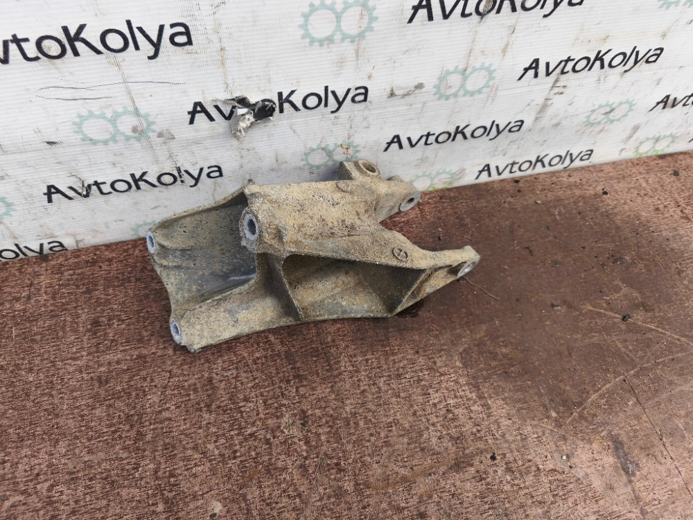 Кронштейн подушки двигателя VW T5 T6 2.0 tdi 2003-2019 (7E0399343) Ковель - зображення 1