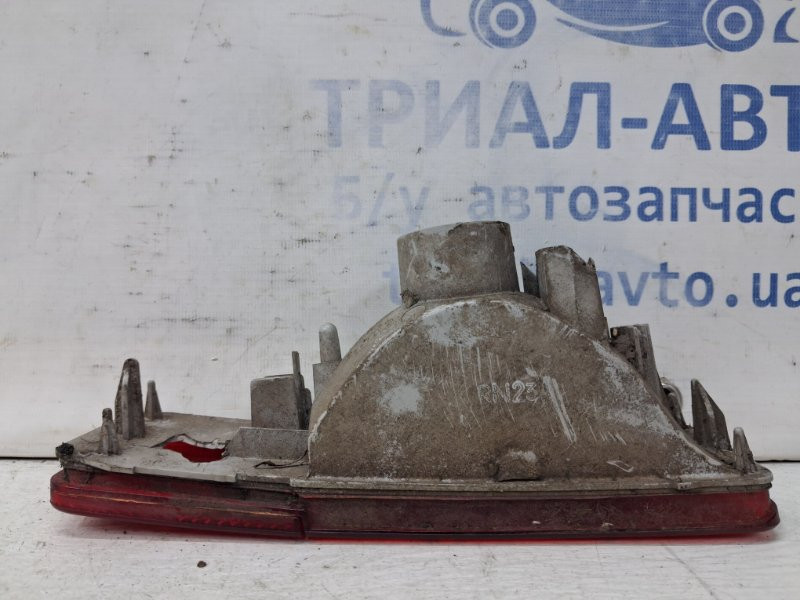 Катафот левый Mitsubishi Outlander CU 2.4 БЕНЗИН 4G69 2003 (б/у) Киев - изображение 4