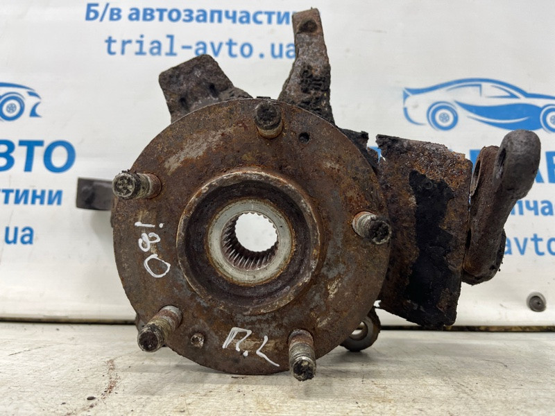 Кулак поворотный левый со ступицей Hyundai I30 GD 1.6 DIESEL D4FB 2011 (б/у) Киев - изображение 1