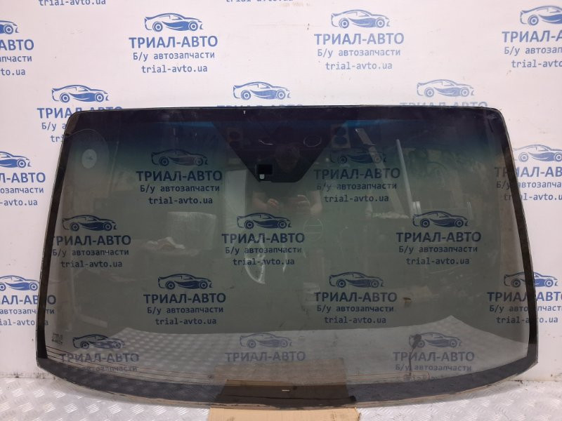 Стекло лобовое SsangYong Rexton Y250 2.7 D27DT 2006 (б/у) Київ - зображення 1