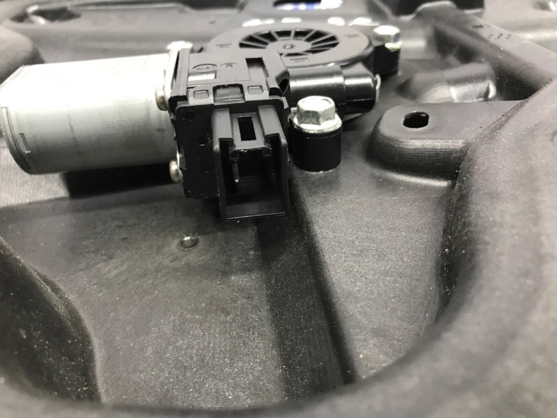 Стеклоподъемник задний правый Mazda 3 2013-2019 BHN97297XA (Арт. 50106) Київ - зображення 3