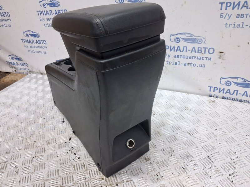 Подлокотник Chevrolet Captiva C140 2.2 DIESEL Z22D1 2006 (б/у) Киев - изображение 4