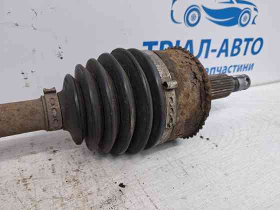 Привод передний правый АКПП Mitsubishi Pajero Wagon 3 3.2 ДИЗЕЛЬ 4M41 1999 (б/у) Київ