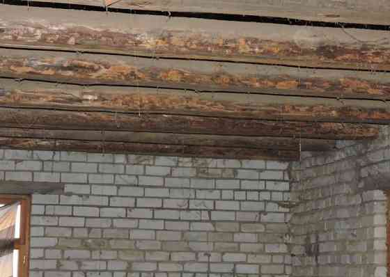 Продается участок 12 сот. с недостроенным домом Киев