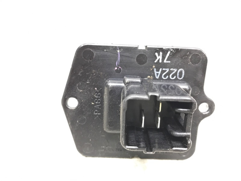 Резистор печки Mitsubishi Pajero Wagon 4 3.2 ДИЗЕЛЬ 4M41 2006 (б/у) Киев - изображение 3