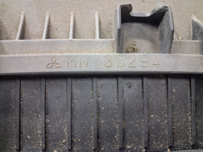 Корпус воздушного фильтра Mitsubishi Outlander CU 2.4 БЕНЗИН 4G69 2003 (б/у) Киев - изображение 5