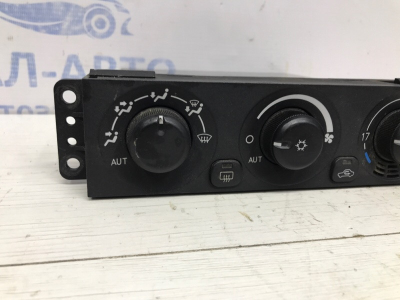 Блок управления кондиционером Mitsubishi Pajero Wagon 3 3.2 ДИЗЕЛЬ 4M41 1999 (б/у) Киев - изображение 2