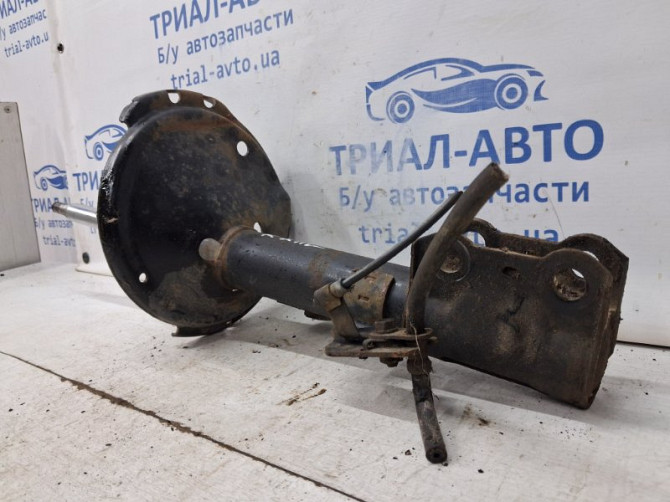 Амортизатор передний левый Lexus RX 350 XU30 3.5 БЕНЗИН 2GRFE 2003 (б/у) Київ - зображення 3