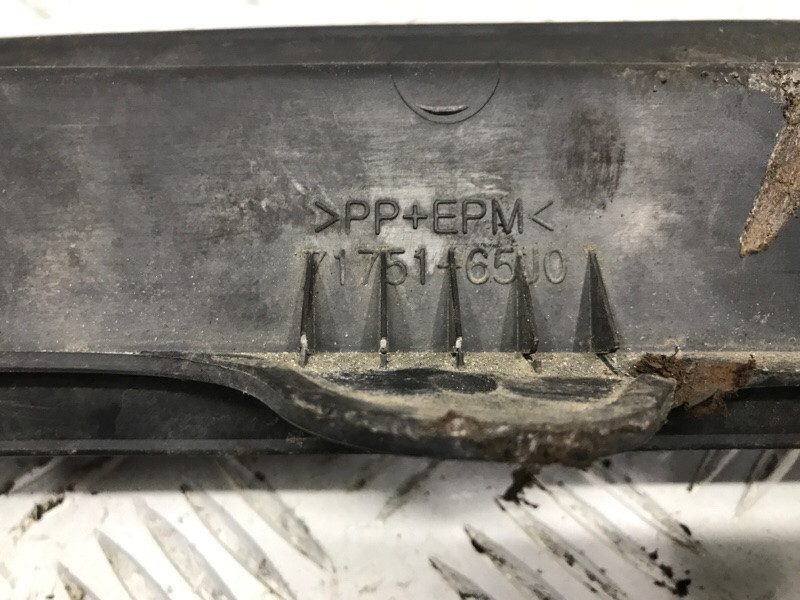 Накладка бампера Suzuki Grand Vitara 2005-2016 71750-65J03 (Арт. 57770) Киев - изображение 7