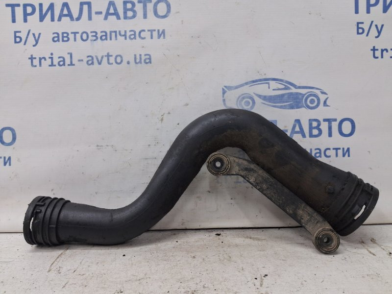 Патрубок интеркулера Volkswagen Caddy 2K 1.9 DIESEL BJB 2003 (б/у) Киев - изображение 4