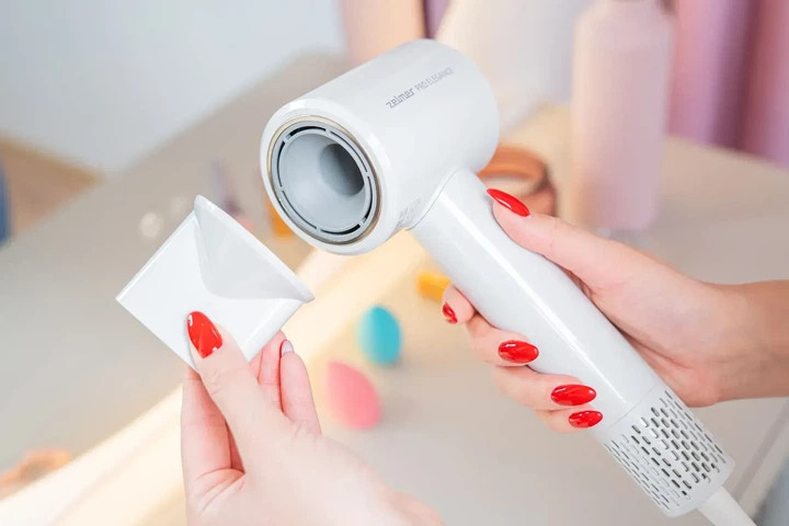 Фен Zelmer ZHD9001 1600 Вт белый Киев - изображение 4