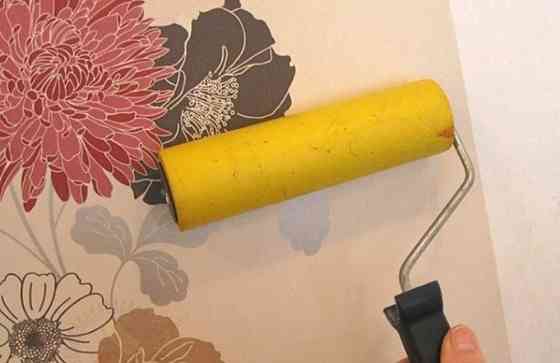 Поклейка обоев Маляр Ремонт квартир Киев