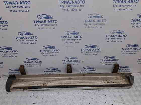 Подножка Mitsubishi L200 KB 2.5 DIESEL 4D56 2006 лев. (б/у) Киев