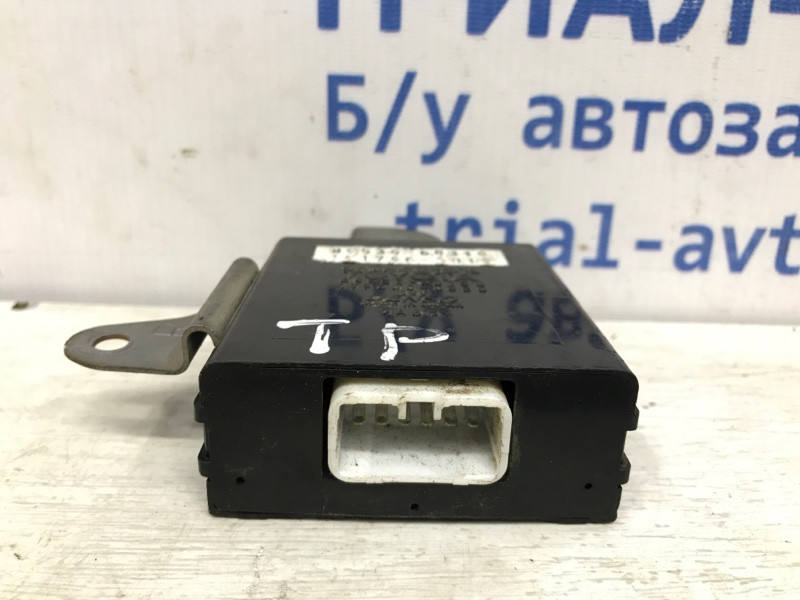 Блок управления раздаточной коробкой Toyota Prado J120 3.0 DIESEL 1KDFTV 2002 (б/у) Киев - изображение 2