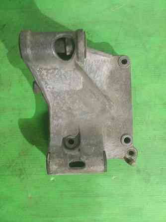 Кронштейн генератора 1715080 БМВ BMW Вінниця