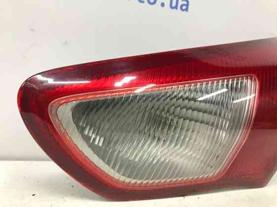 Фонарь задний внутренний правый Mitsubishi Lancer 10 1.5 БЕНЗИН 4A91 2007 (б/у) Киев