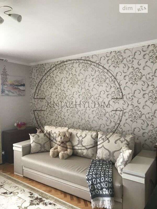 Продаж 3-кімнатної роздільної квартири, метро Святошин, Житомирська. № 21143137 Київ - зображення 1