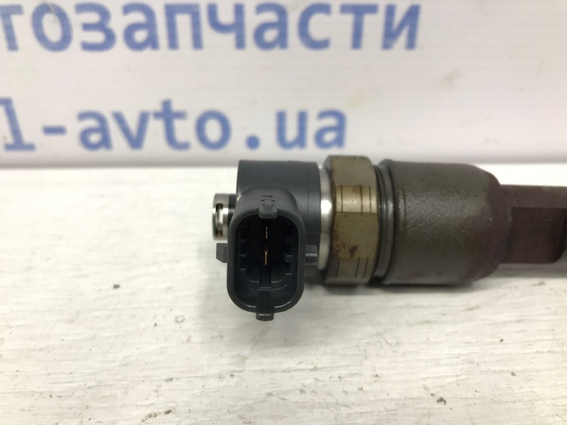 Форсунка топливная Kia Ceed JD 1.6 DIESEL D4FB 2012 (б/у) Київ - зображення 4