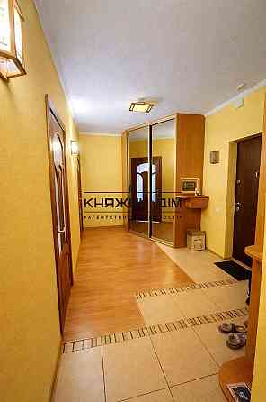 Продаж 2-кімнатної квартири м. Вирлиця Київ