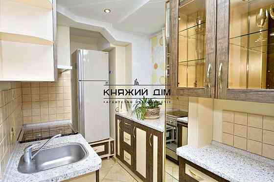 Аренда в Центре города 1-я. квартира возле метро Золотые Ворота. Код: 1166487 Киев