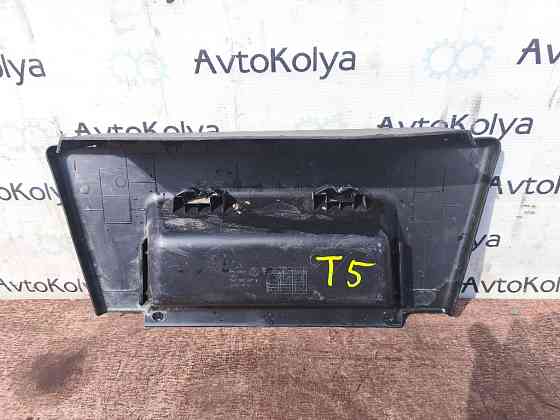 Накладка заглушка сиденья VW T5 2003-2015 (7H0881697B) Ковель