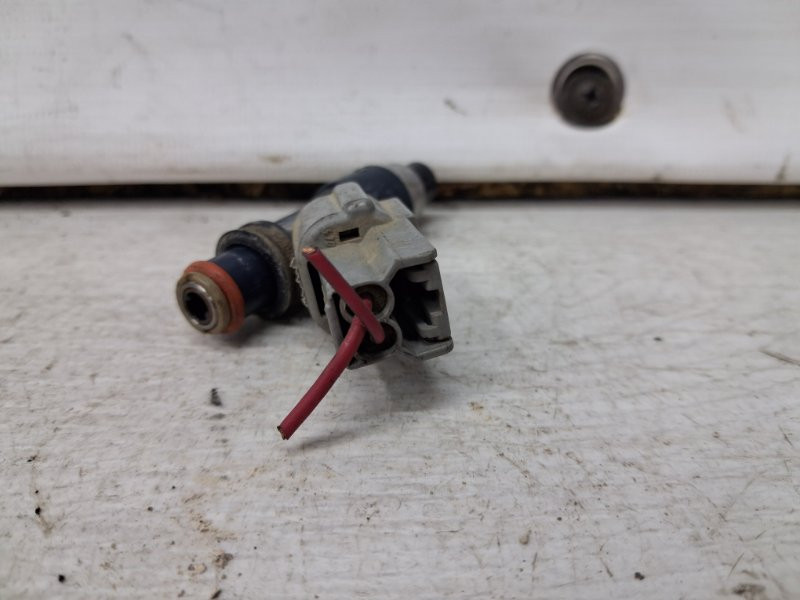 Форсунка топливная Mitsubishi Outlander CU 2.4 БЕНЗИН 4G69 2003 (б/у) Киев - изображение 2