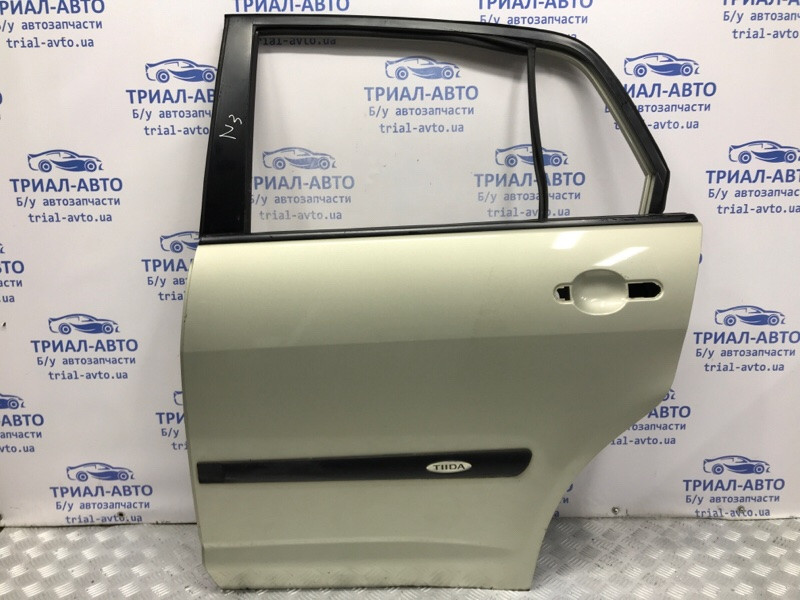 Дверь задняя левая Nissan Tiida C11 1.6 БЕНЗИН HR16 2004 (б/у) Київ - зображення 1