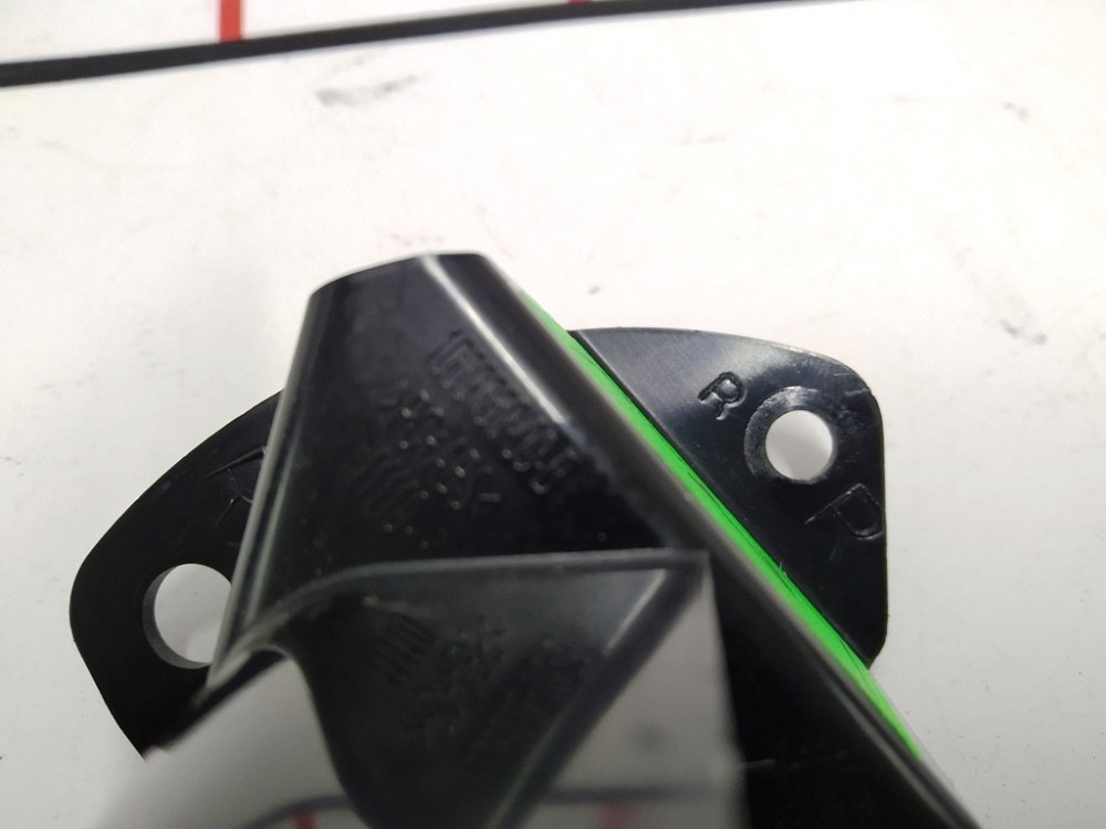 Кронштейн карты двери задней правой пластиковый Tesla model S, model S REST 1009369-00-B Київ - зображення 3