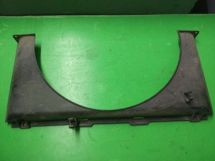 Нижня частина дифузора радіатора 86GB-8K619-BB Форд Скорпіо 2.9 оригінал Вінниця - зображення 1