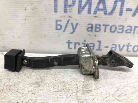 Ограничитель двери задний правый Mitsubishi Pajero Wagon 4 3.2 ДИЗЕЛЬ 4M41 2006 (б/у) Киев