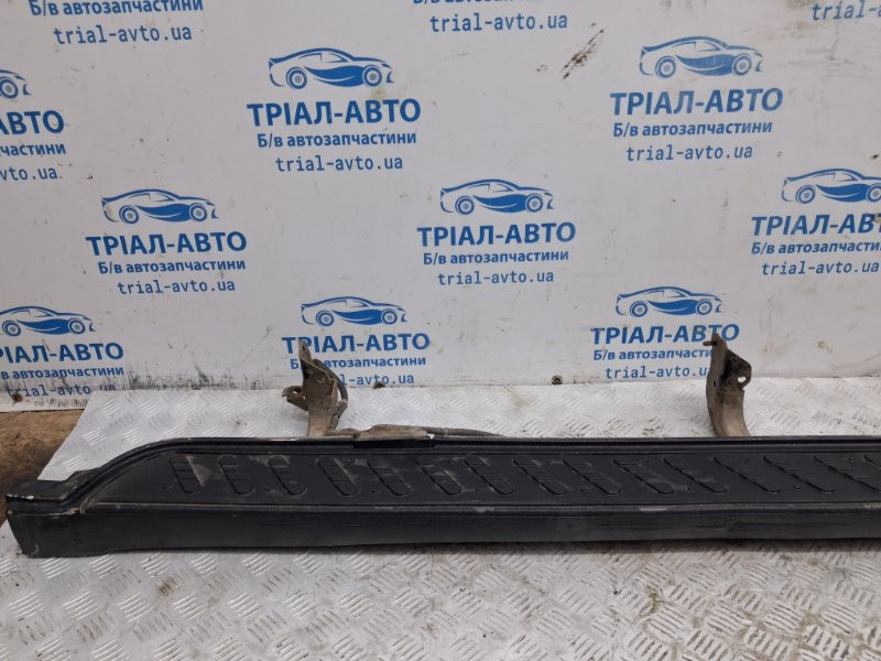 Подножка Mitsubishi Pajero Wagon 3 3.2 ДИЗЕЛЬ 4M41 1999 прав. (б/у) Київ - зображення 3